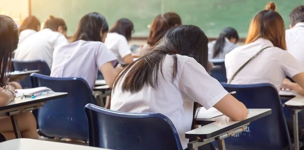 Estudiantes en la escuela